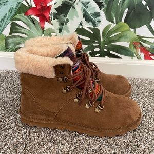 Women’s Bearpaw Aztec Boots - Size 11